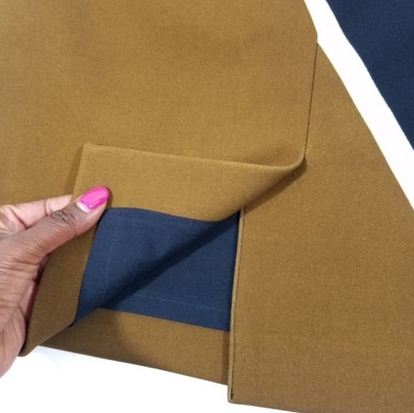 Ann Taylor Navy and Cognac Pencil Skirt 6P - Picture 2 of 3